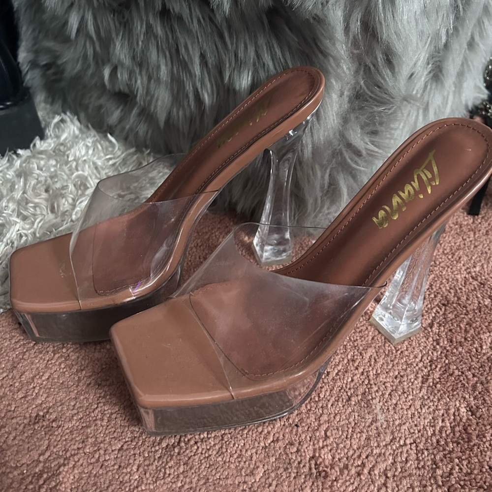 CLEAR PLATFORM HEELS